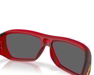 Óculos de Sol Oakley Chaminade Patrick Mahomes II Collection Matte Transparent Red Prizm Black OO9492 06-60