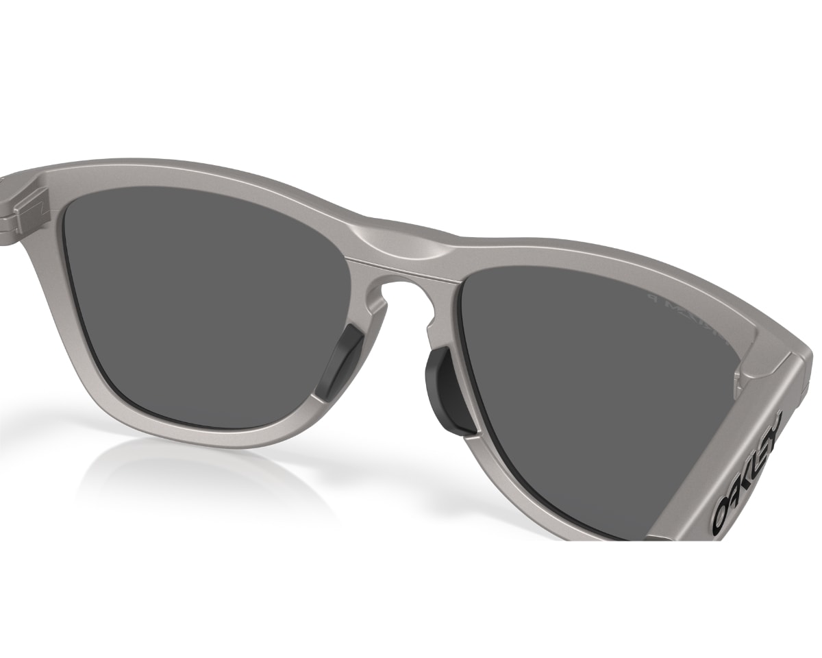 Óculos de Sol Oakley Frogskins Range Alloy Titanium Prizm Black