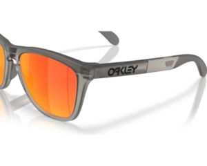 Óculos de Sol Oakley Frogskins Range XL Matte Grey Smoke Grey Ink Prizm Ruby OO9503 01-58