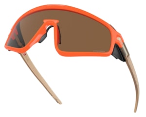 Óculos de Sol Oakley Latch Panel Orange Neon Prizm Brown OO9404 11-35