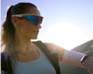 Óculos de Sol Oakley Meta Wearable Vanguard Prizm Sapphire OW8001 06-52