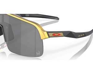 Óculos de Sol Oakley Sutro Lite Olympic Gold Patrick Mahomes II Collection