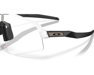 Óculos de Sol Oakley Sutro Lite Sweep Matte Clear Photochromic OO9465 39-39