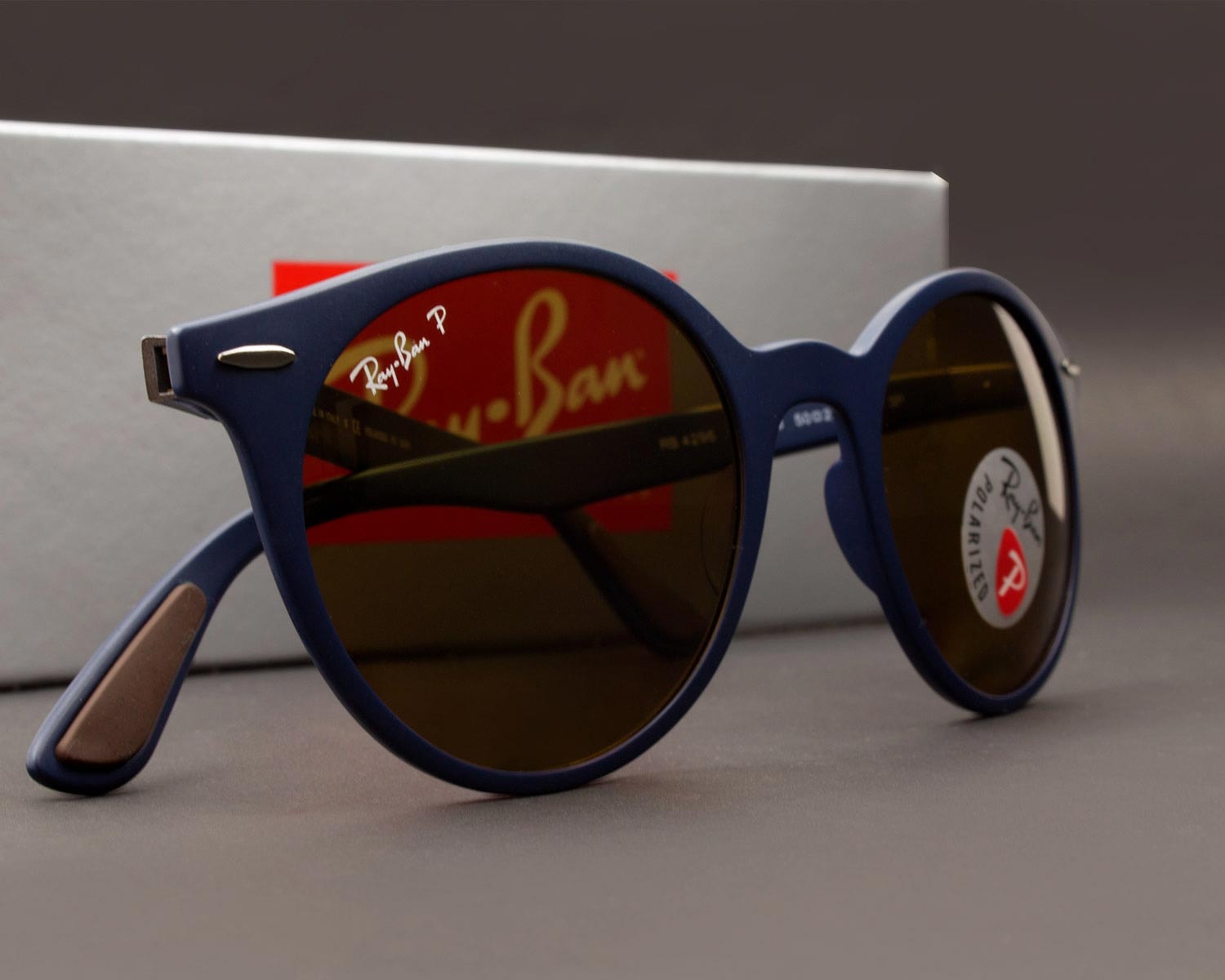 Óculos de Sol Ray Ban Liteforce Polarizado RB4296 633183-51 - Officina 7