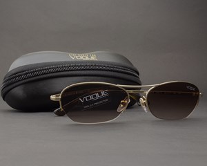 Óculos De Sol Vogue Special Collection Gigi Hadid VO4107S 848/13-54