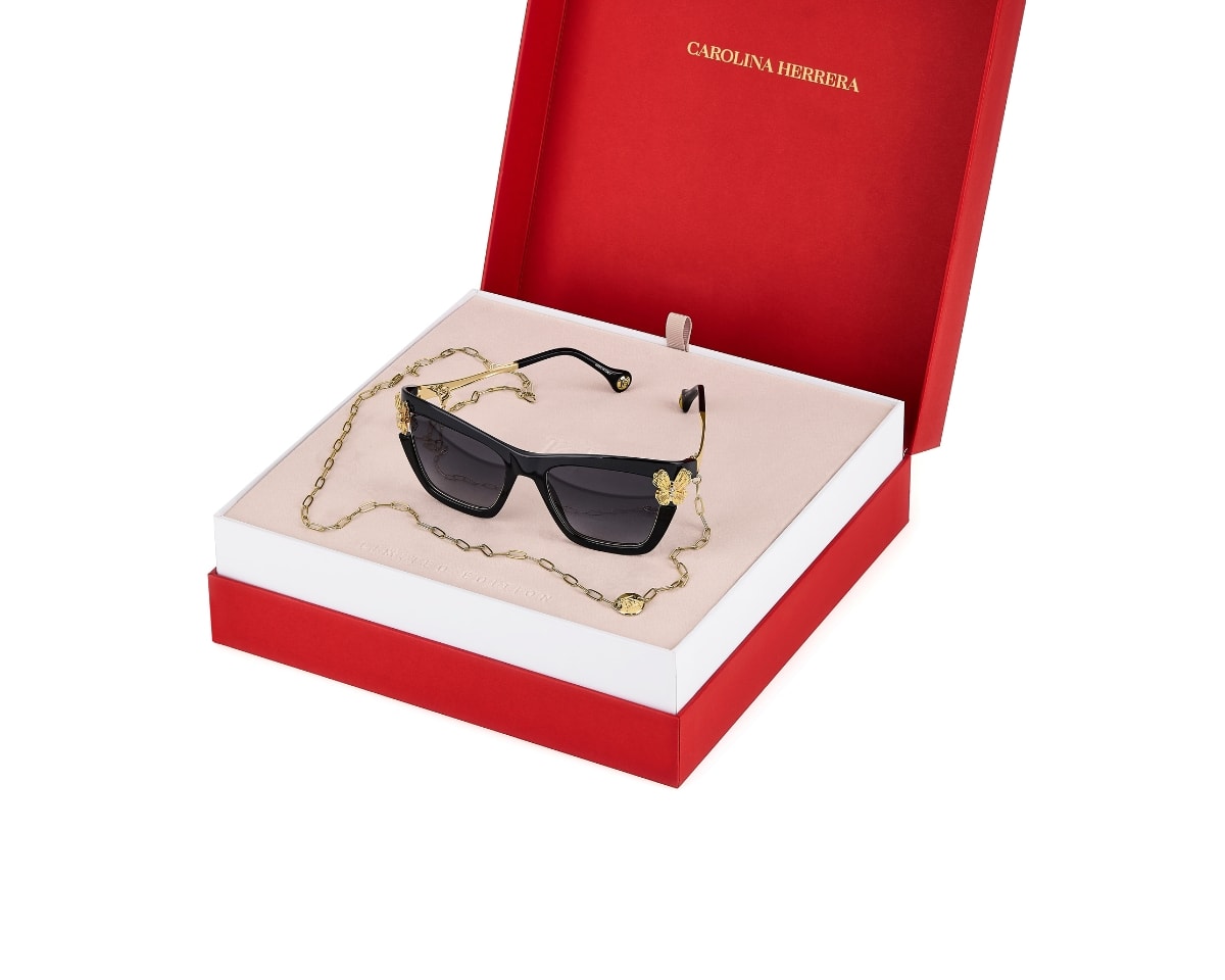 Detalhe borboleta Carolina Herrera